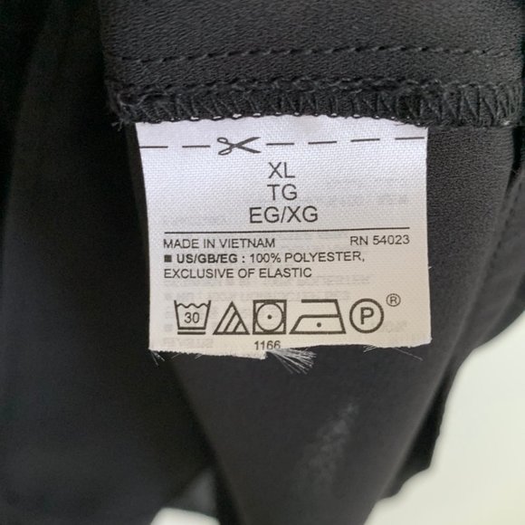 2/$40 GAP XL Black ruffle sleeve split-neck blouse top - Picture 10 of 11